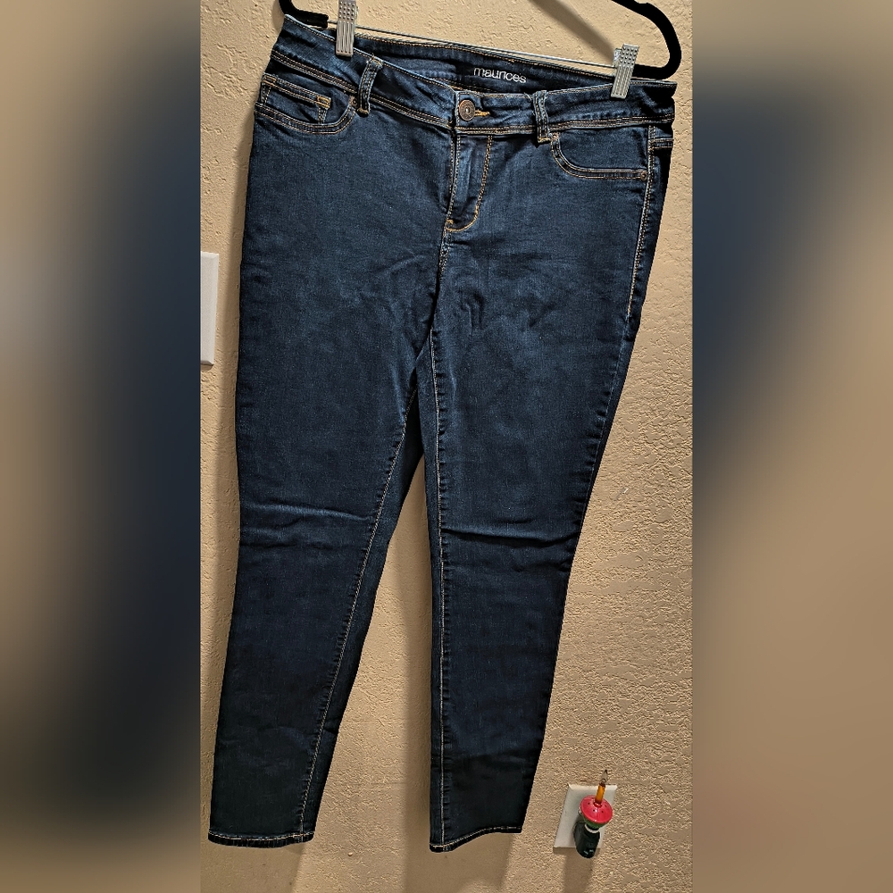 Maurices Sz L Women's Dark Blue Ankle Jeans